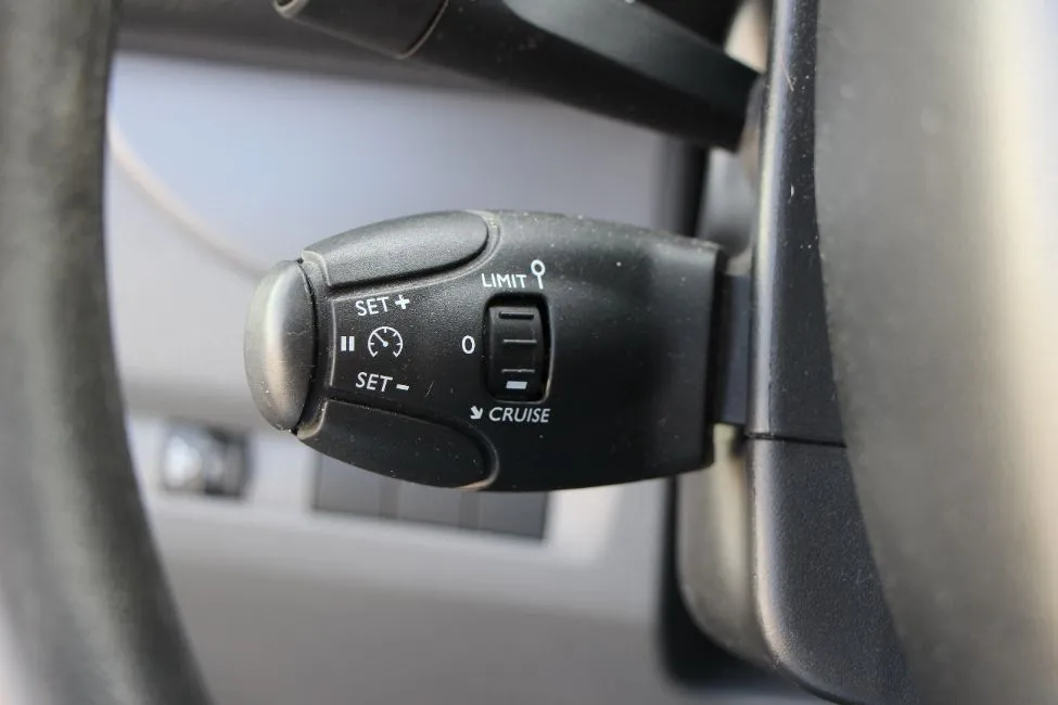 Citroen Jumpy 2.0 Hdi 150 Pk 6 Plaatsen Airco Warranty Image 9